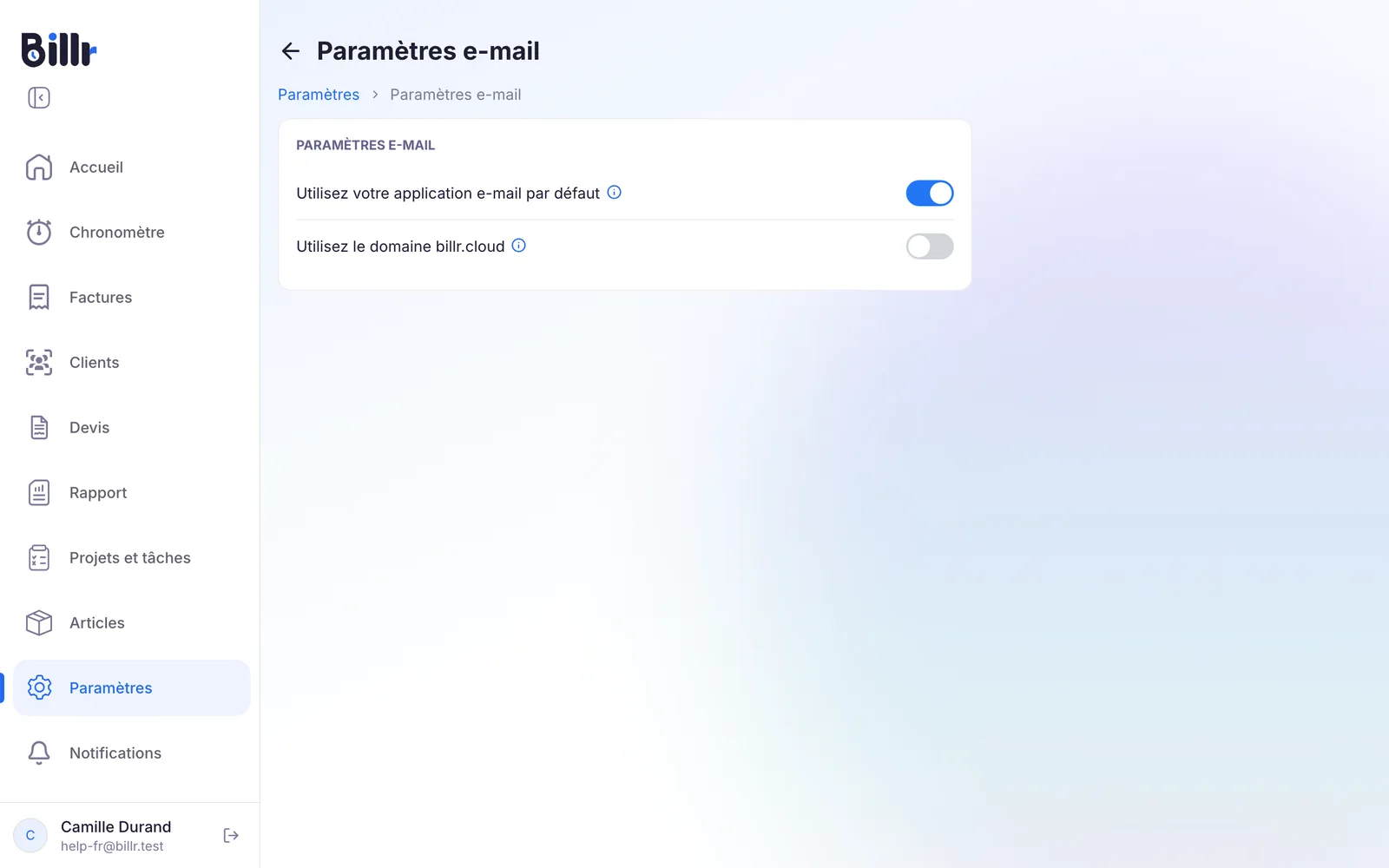 L'écran Paramètres e-mail avec le choix entre votre application e-mail par défaut et le domaine billr.cloud