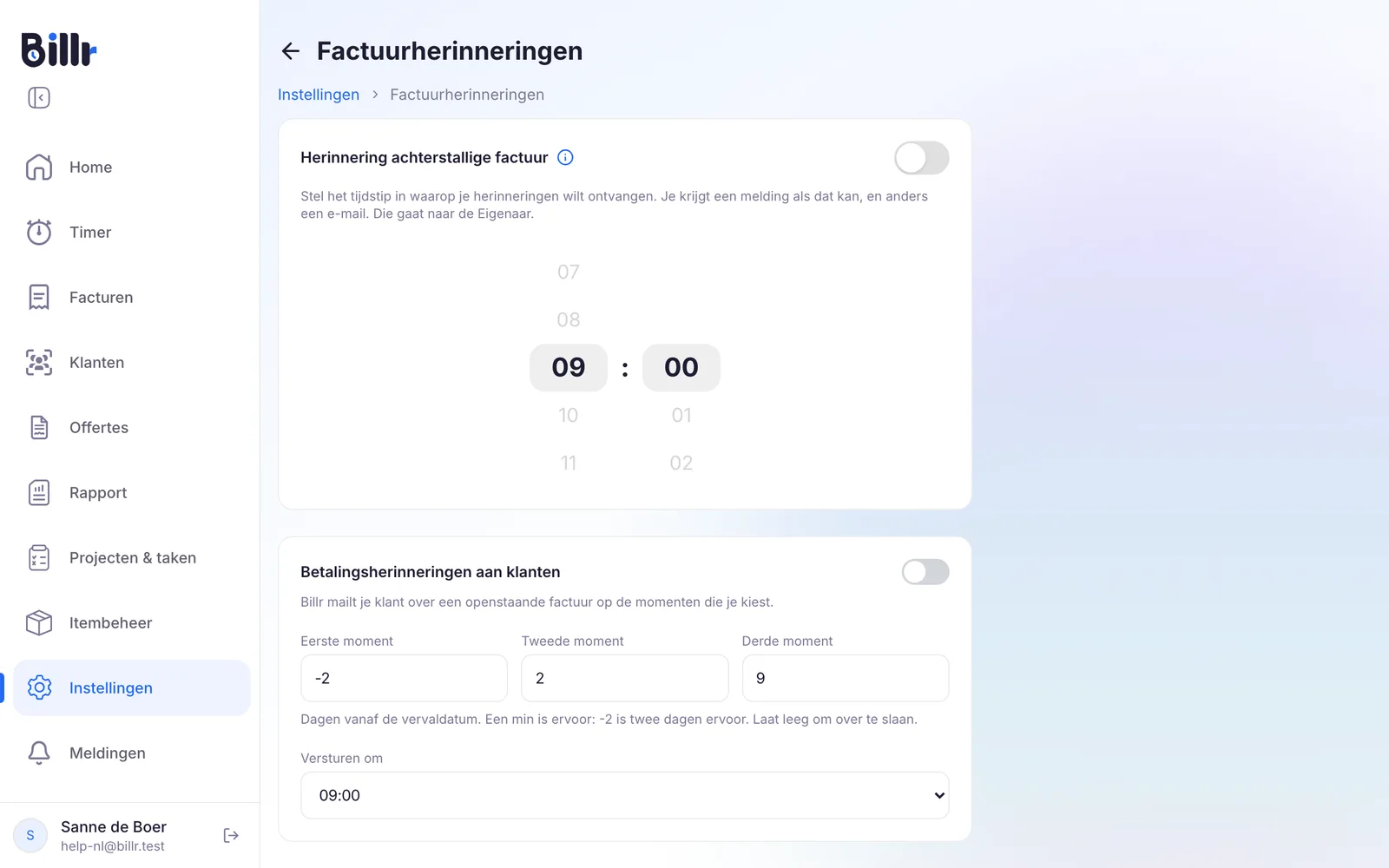 Het scherm Factuurherinneringen in Billr, met de herinnering over achterstallige facturen voor je team en de betalingsherinneringen aan klanten met drie momenten en een verzendtijd