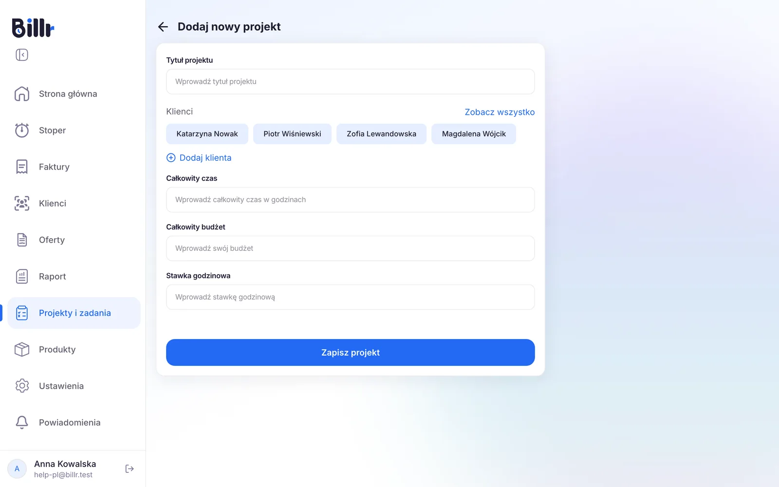 Ekran Dodaj nowy projekt, z tytułem projektu, klientami do wyboru, całkowitym czasem, całkowitym budżetem i stawką godzinową