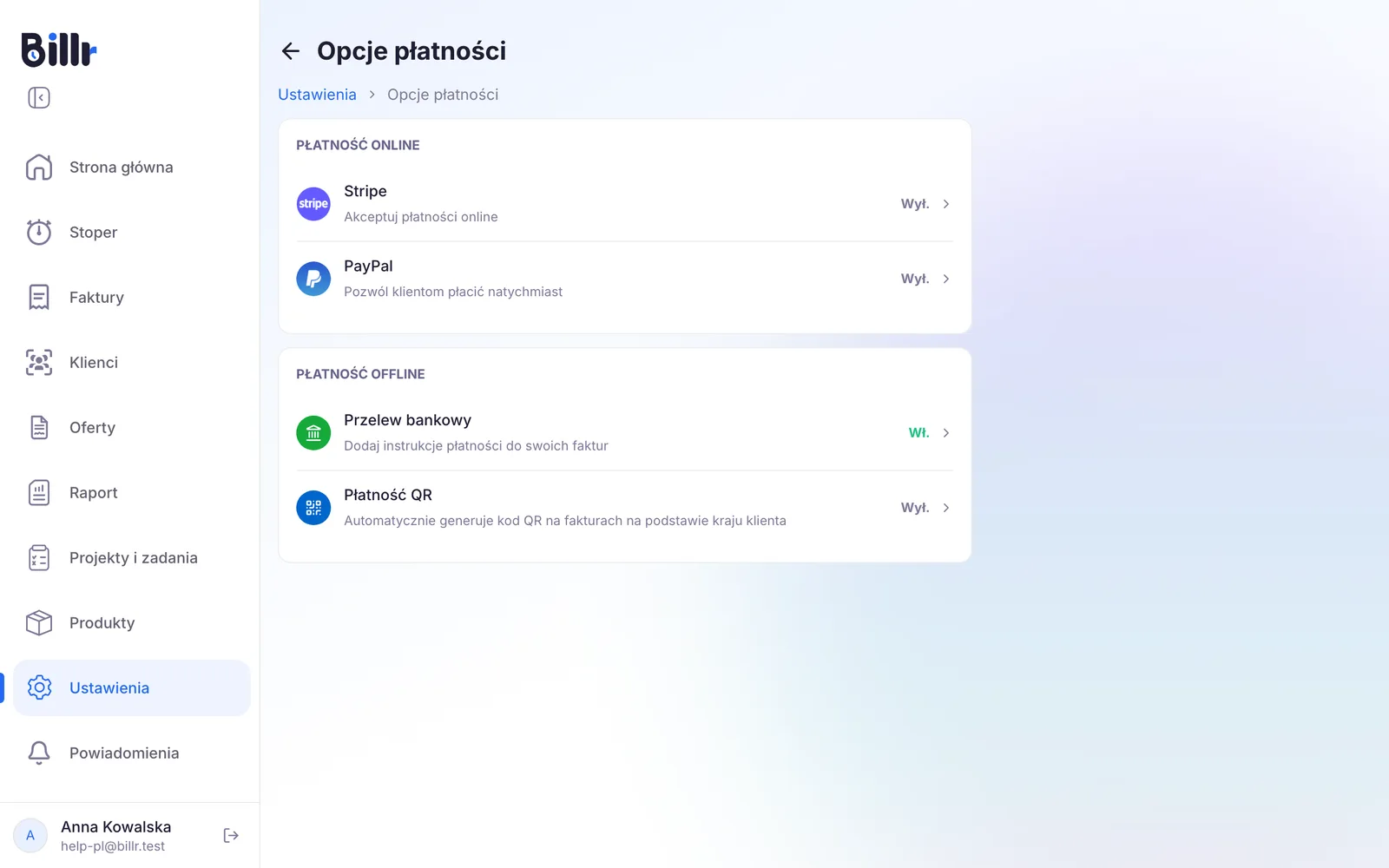 Ekran Opcje płatności w Billr, ze Stripe i PayPal w sekcji płatności online oraz przelewem bankowym i płatnością QR w sekcji płatności offline